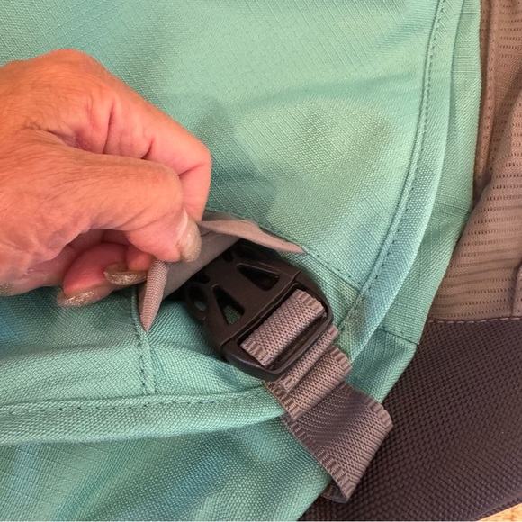 NEW Samsonite Wanber 3 Backpack Turquoise Grey 18โx14โx5.5โ Sling Strap 52โ - Picture 12 of 14